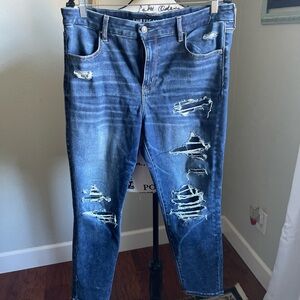 American Eagle Outfitters Women's Distressed Blue Jeans